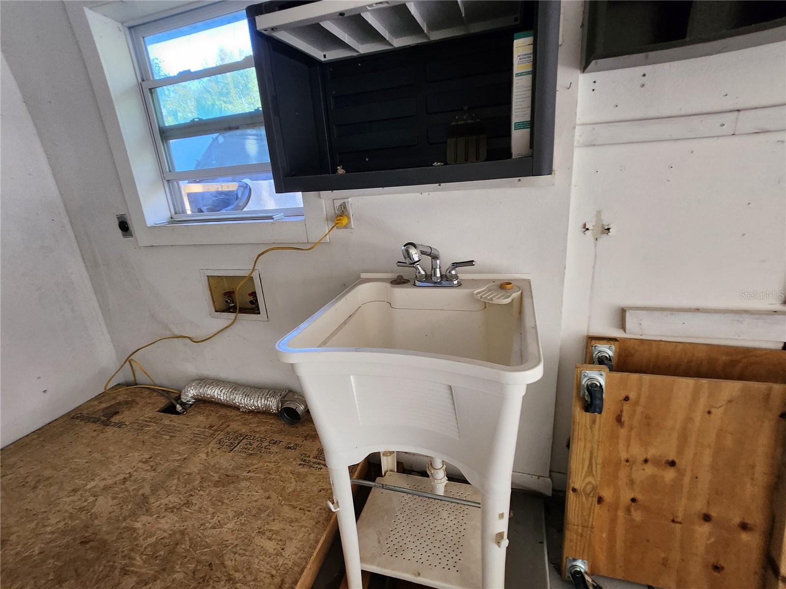 Image 44 of 84 For 25 Emerald Drive