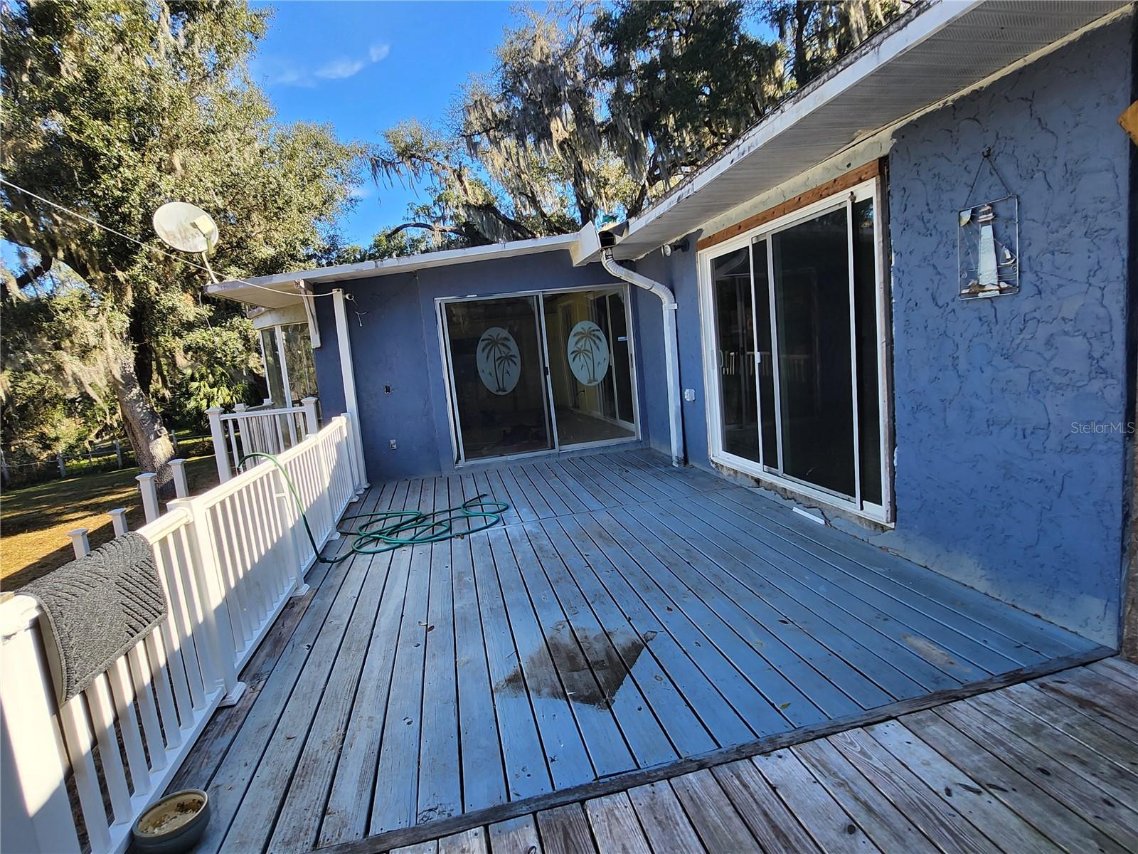 Image 48 of 84 For 25 Emerald Drive