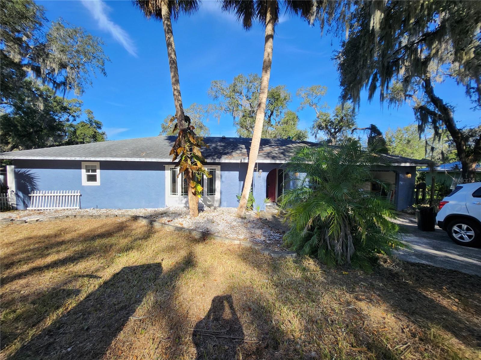 Image 51 of 84 For 25 Emerald Drive