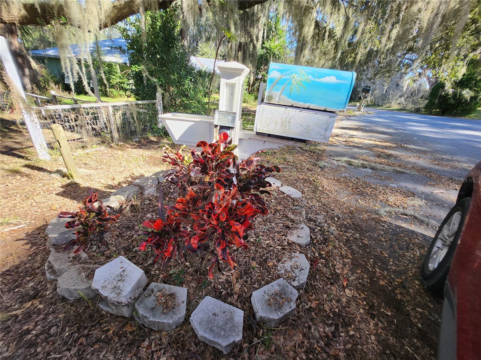 Image 53 of 84 For 25 Emerald Drive