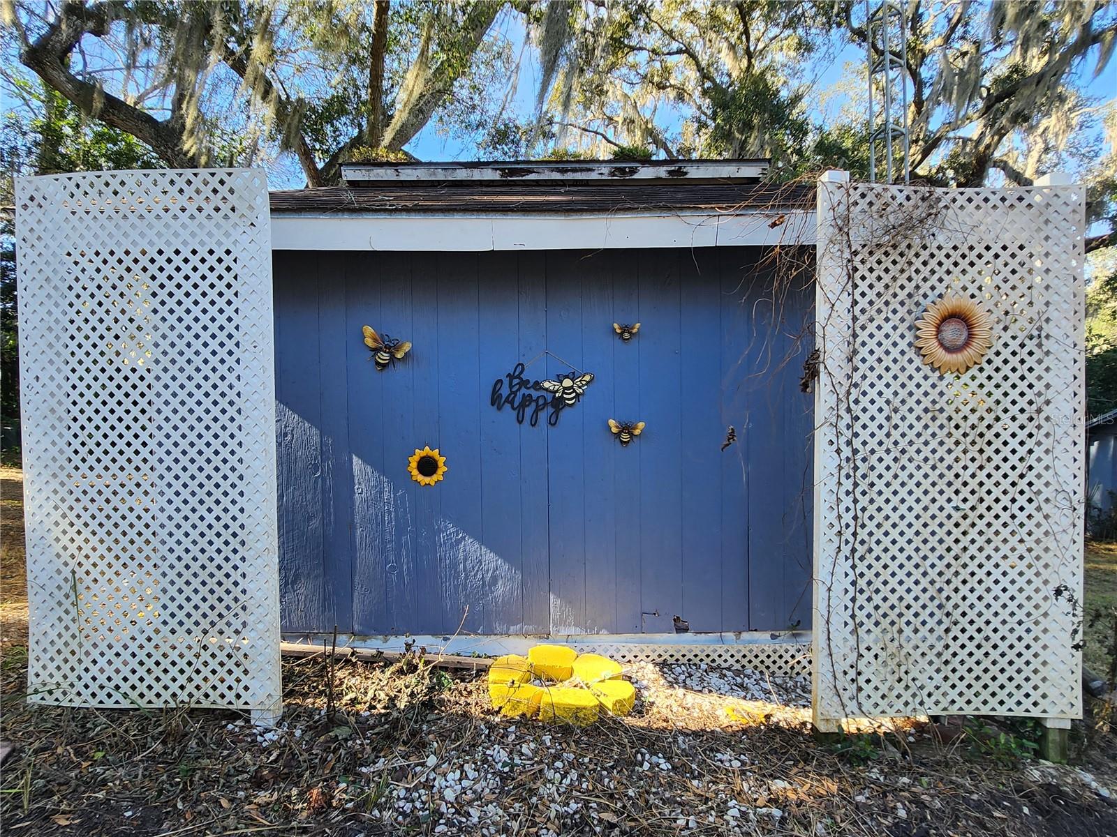 Image 76 of 84 For 25 Emerald Drive