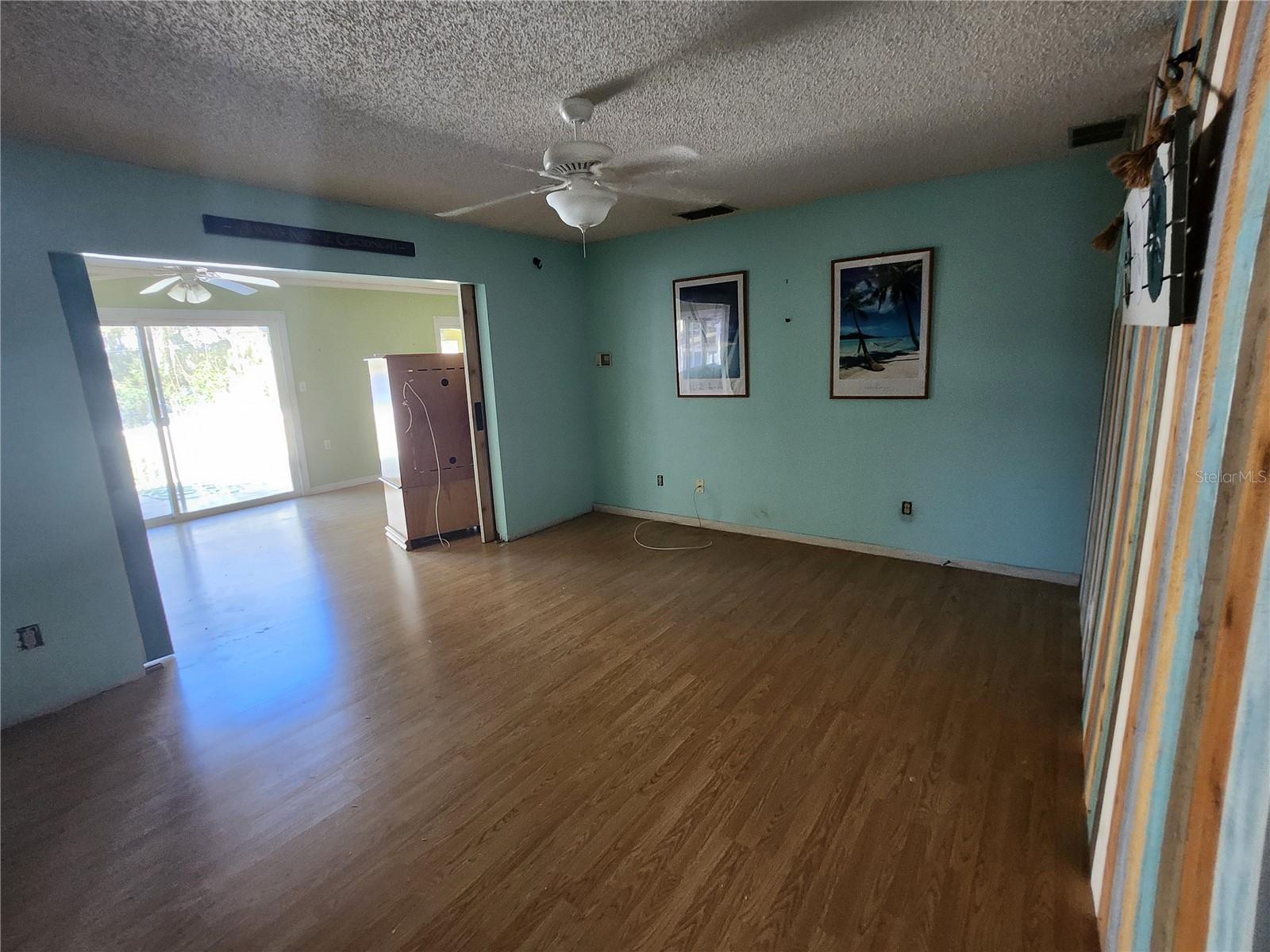 Image 8 of 84 For 25 Emerald Drive