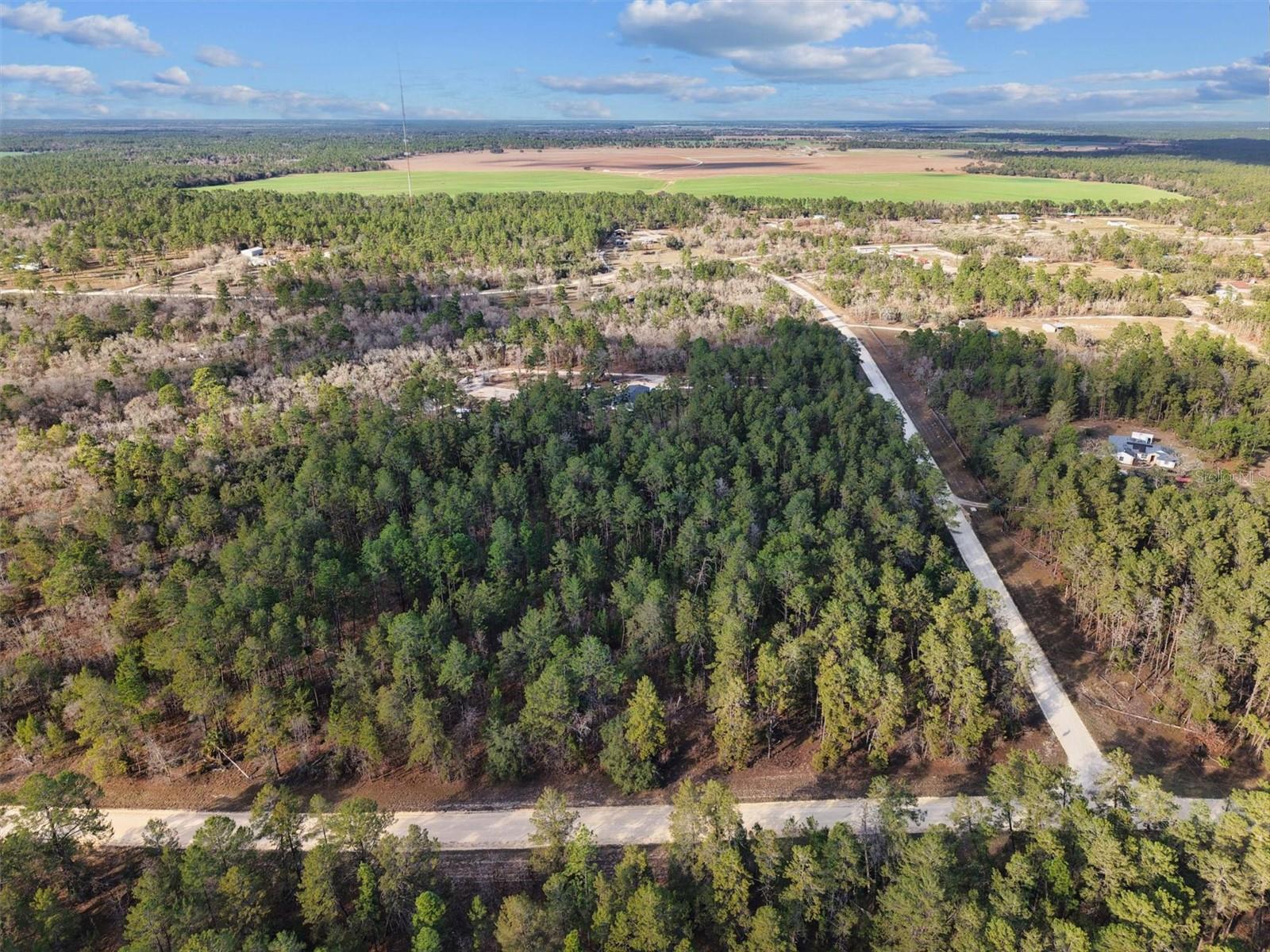 Image 10 of 17 For  126 Avenue 