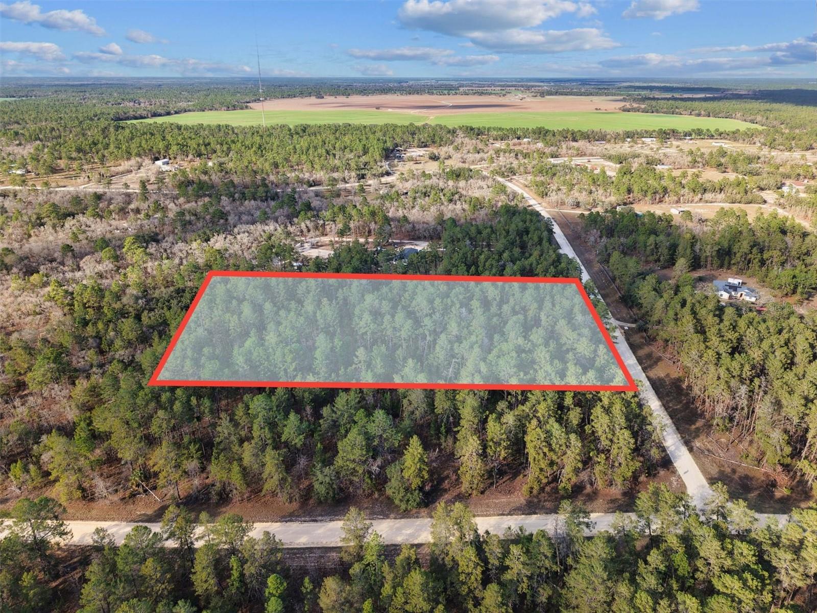 Image 5 of 17 For  126 Avenue 