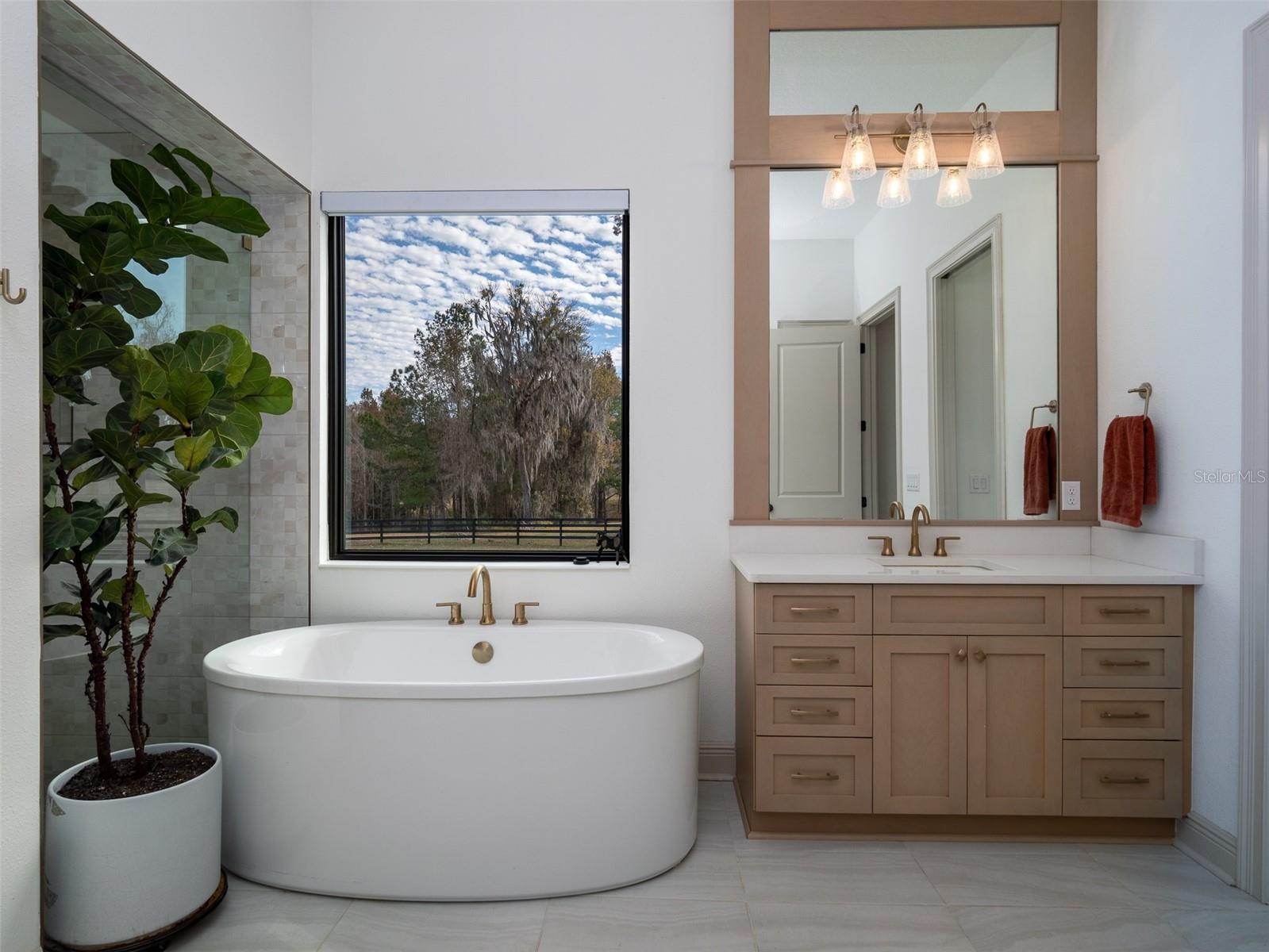 Image 14 of 31 For 11920 22nd Avenue Road