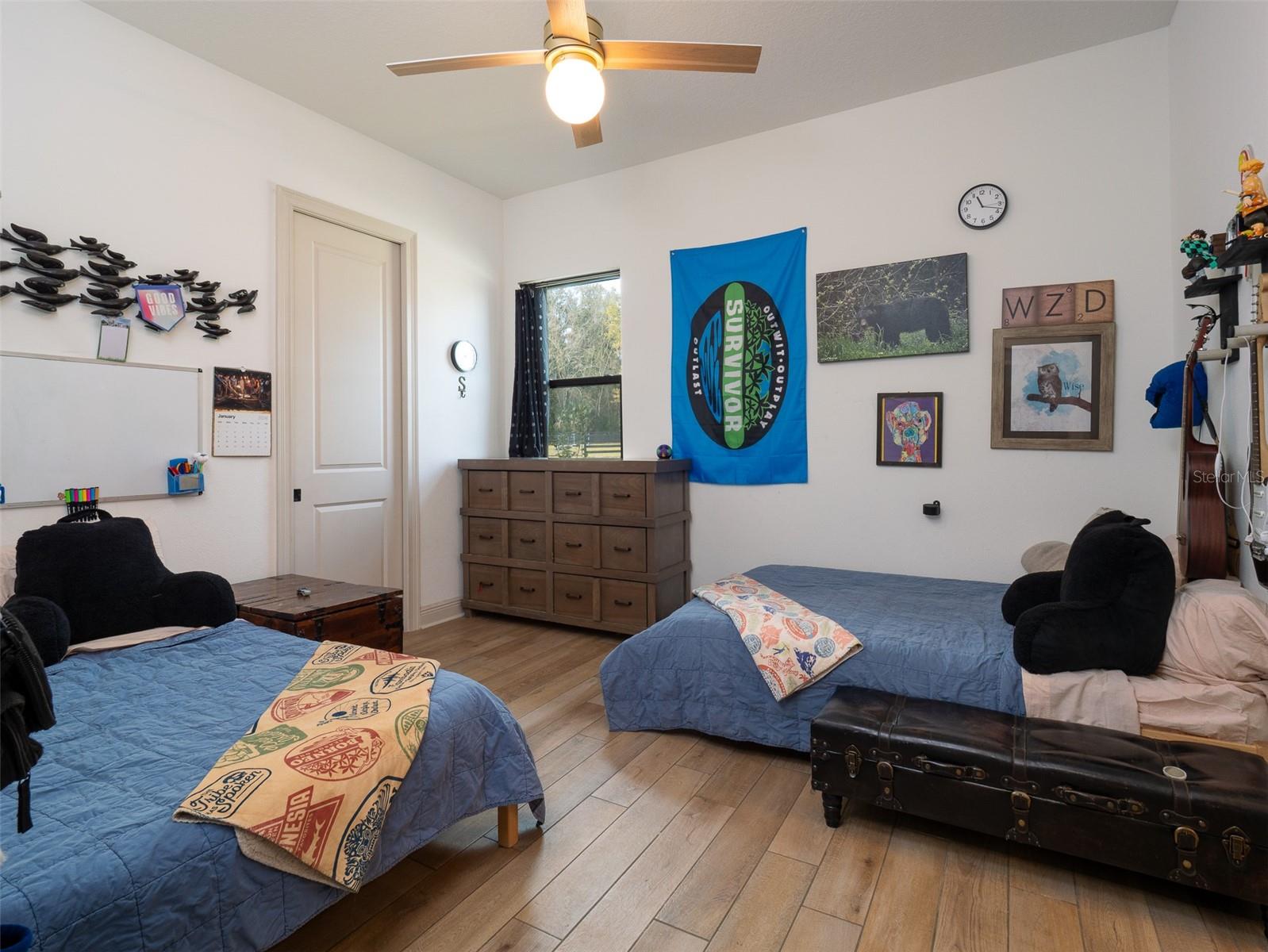 Image 18 of 31 For 11920 22nd Avenue Road