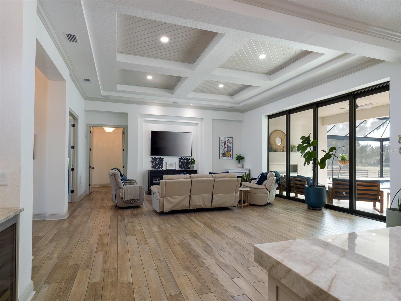 Image 6 of 31 For 11920 22nd Avenue Road