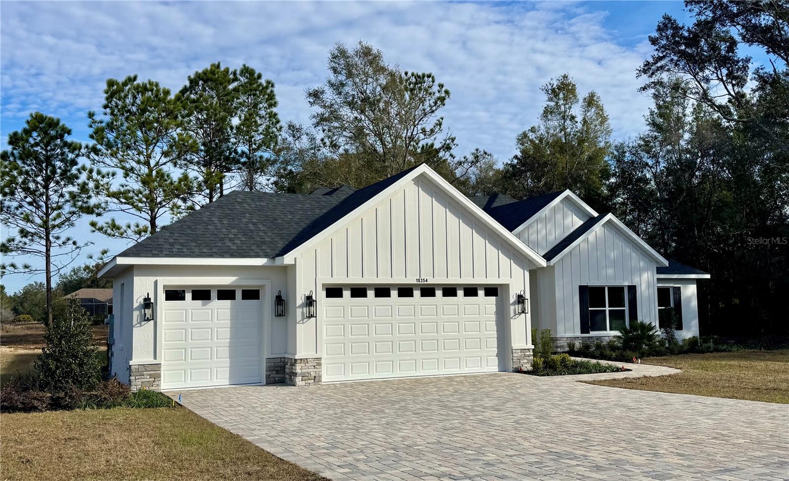 Image 4 of 35 For 18354 65th Loop