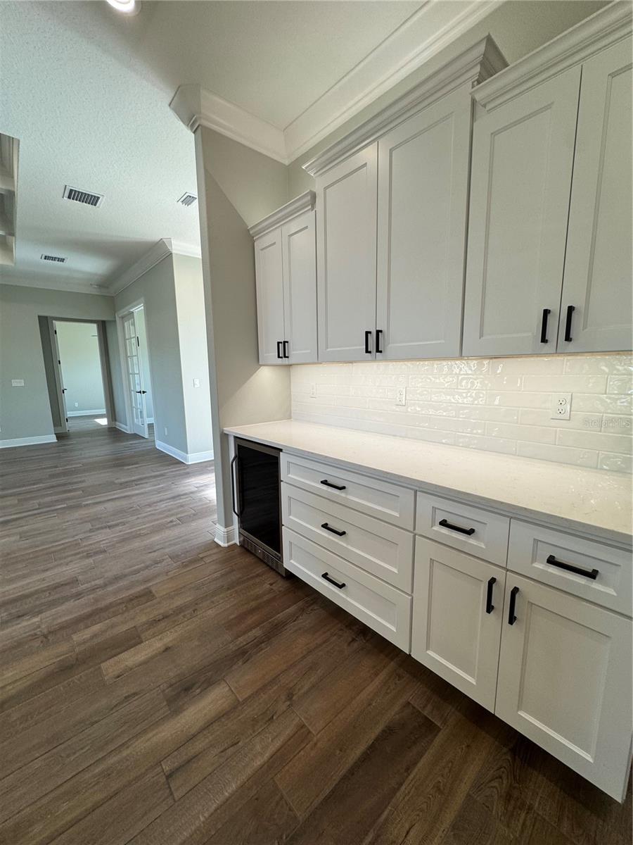 Image 8 of 35 For 18354 65th Loop