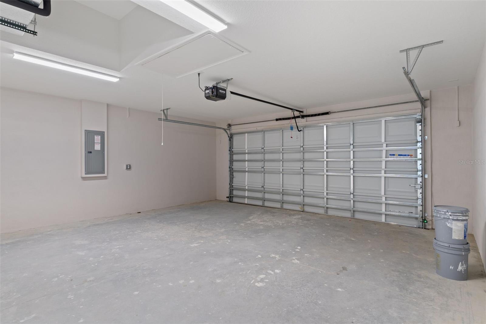 Image 38 of 44 For 3155 Randolph Lane