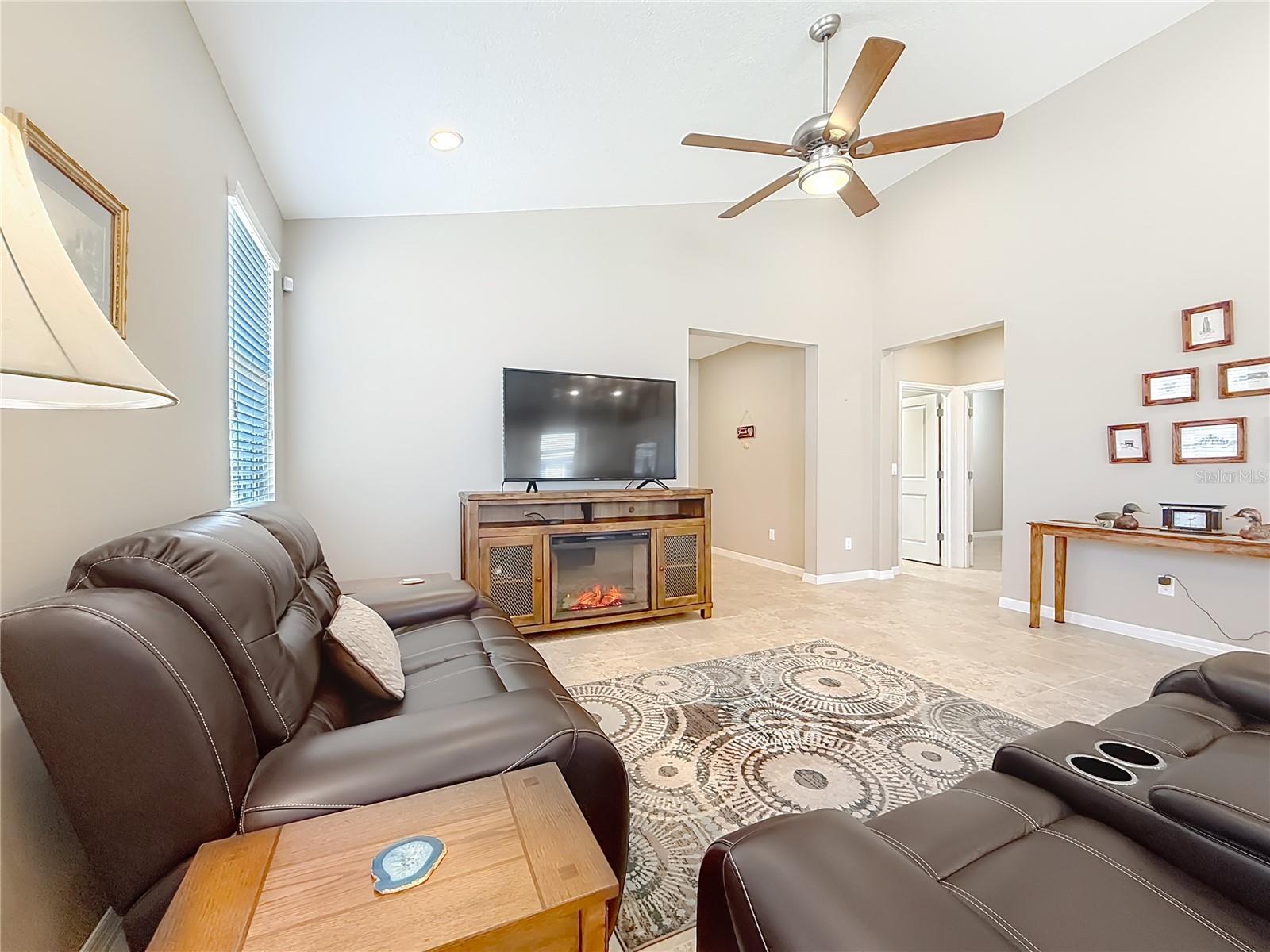 Image 10 of 52 For 5647 37th Lane Road