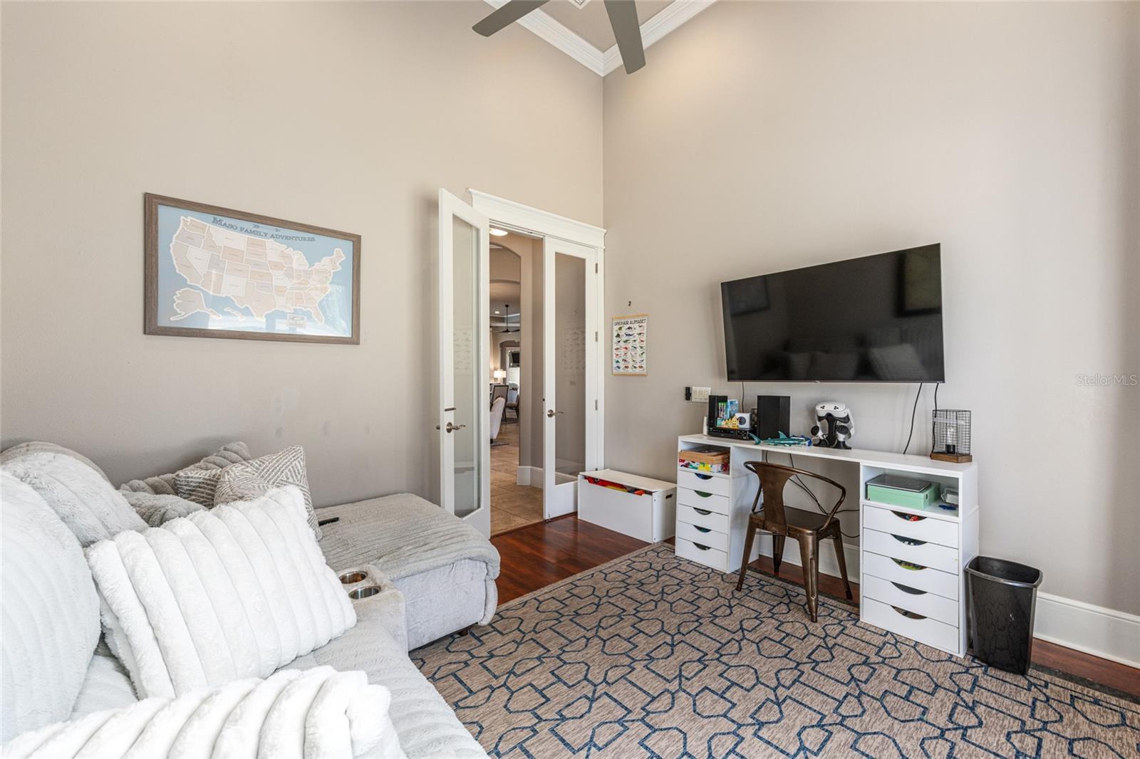 Image 17 of 63 For 9389 14th Avenue