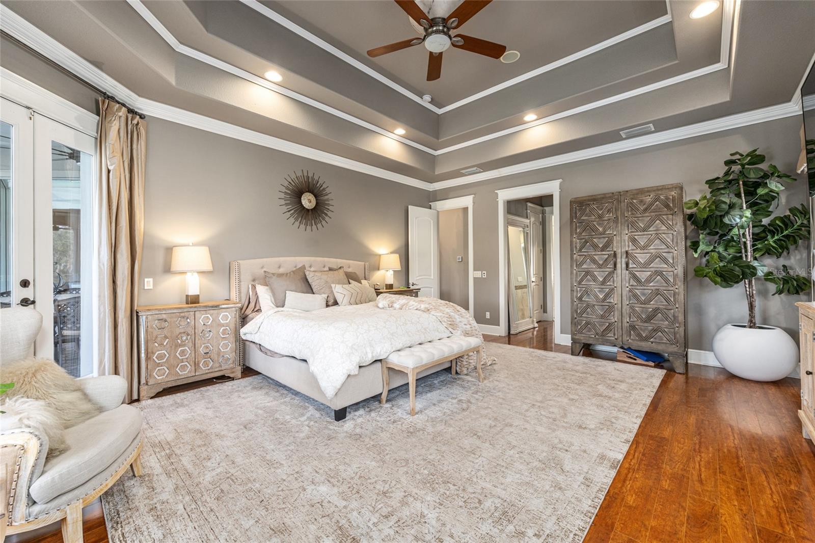 Image 21 of 63 For 9389 14th Avenue