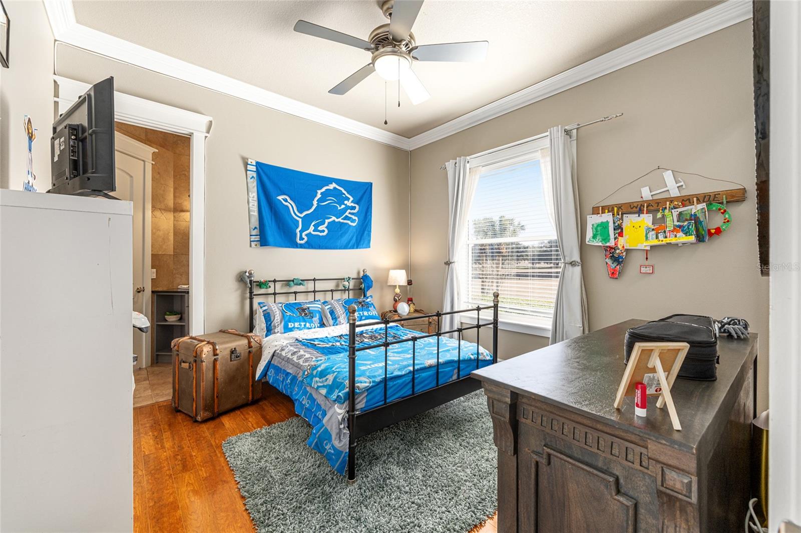 Image 35 of 63 For 9389 14th Avenue