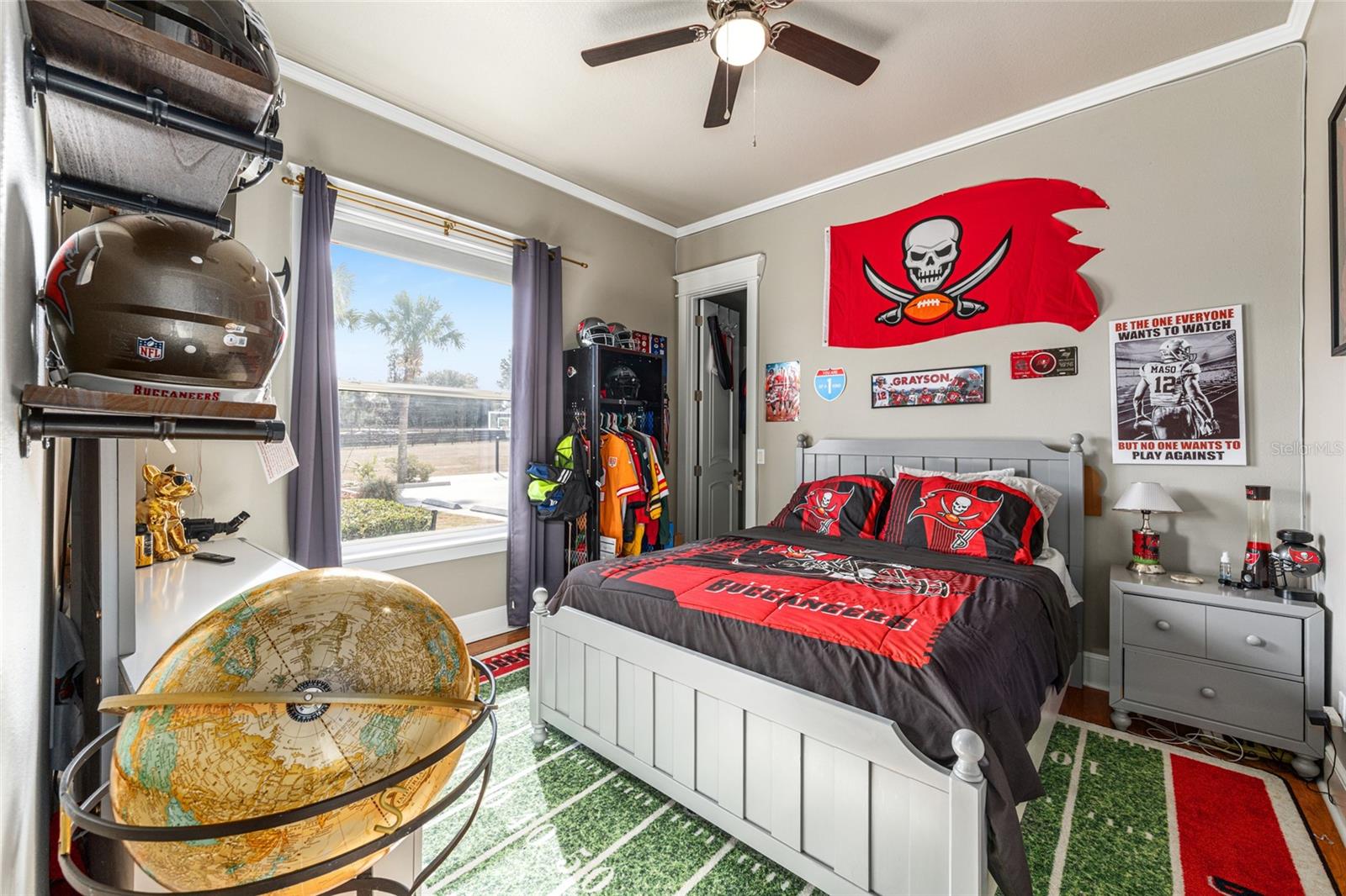 Image 37 of 63 For 9389 14th Avenue