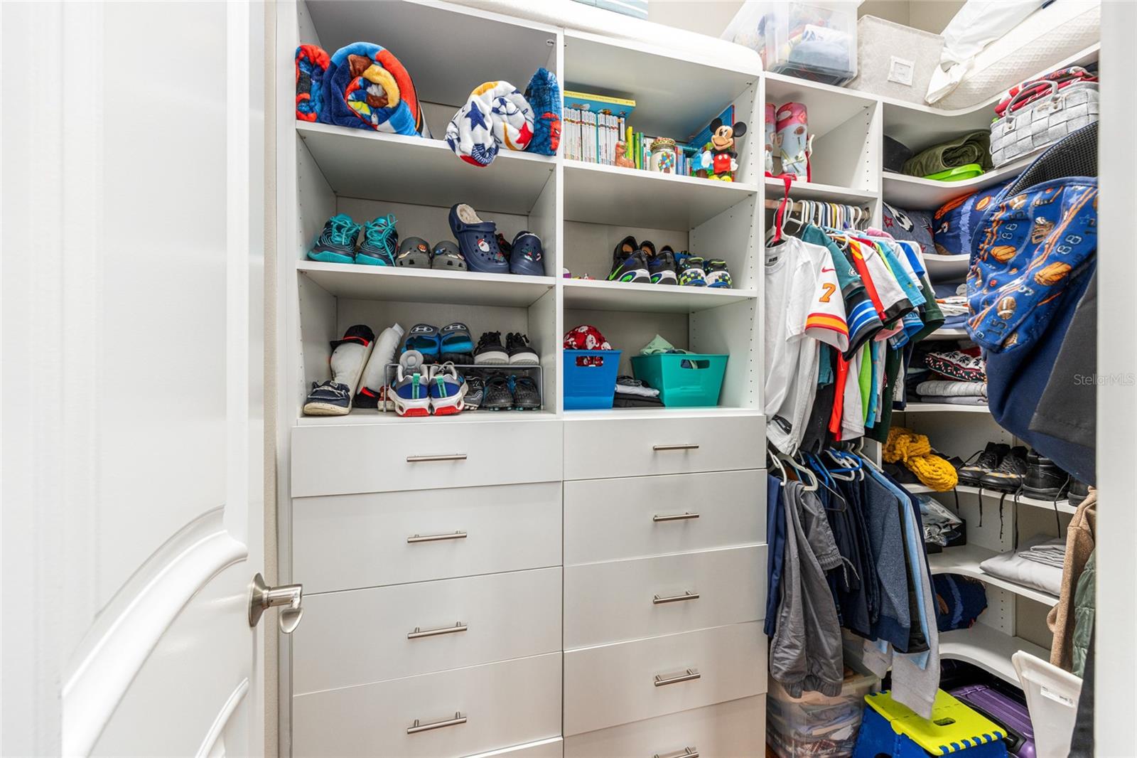 Image 38 of 63 For 9389 14th Avenue