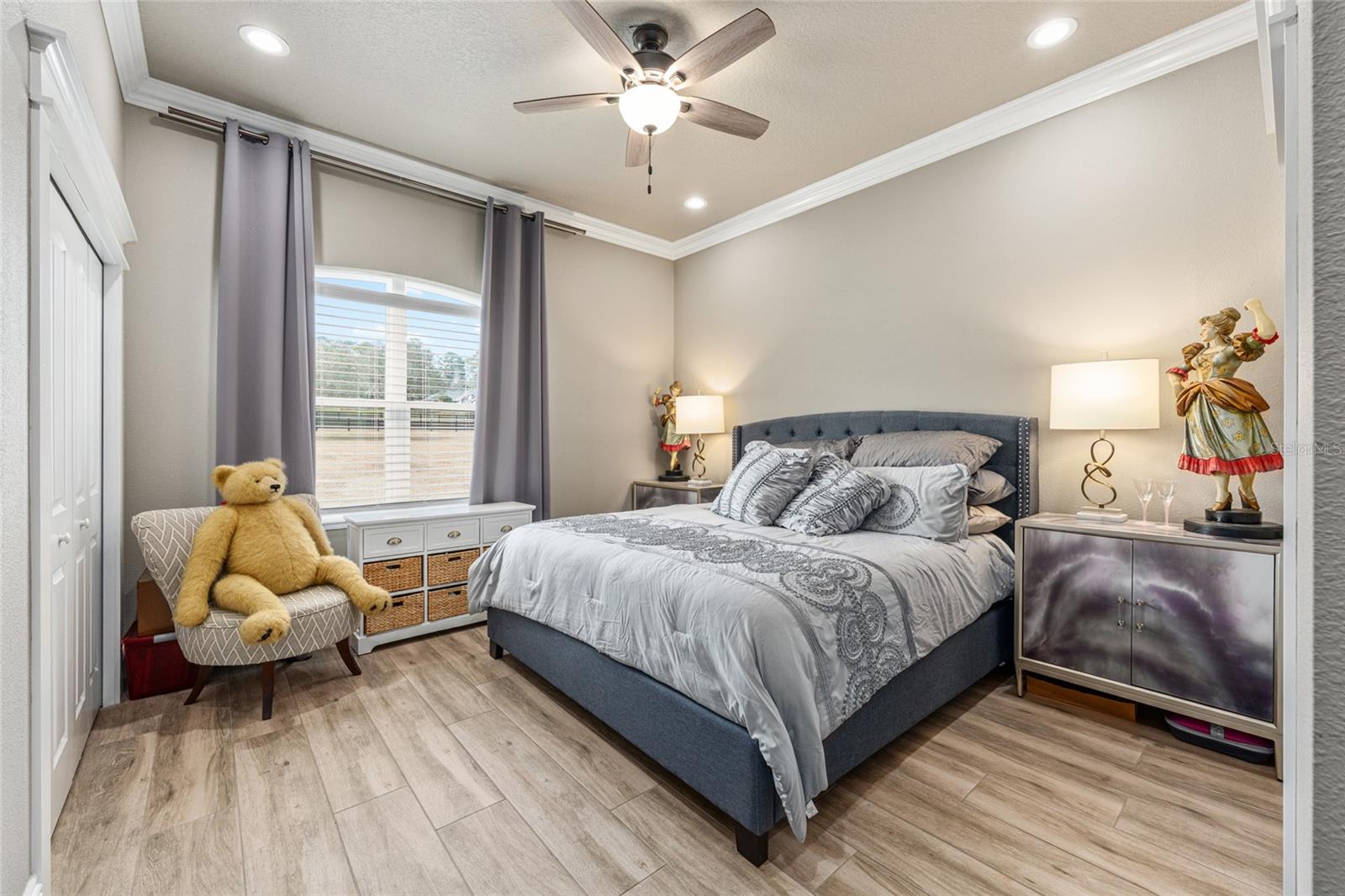 Image 48 of 63 For 9389 14th Avenue