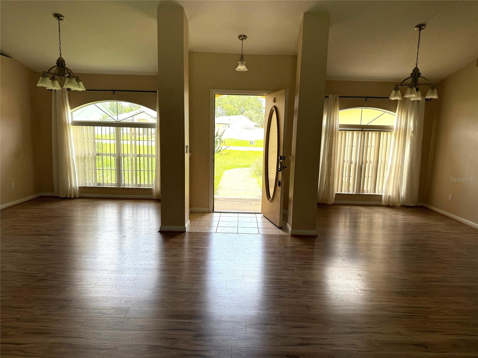 Image 6 of 37 For 9628 44th Avenue