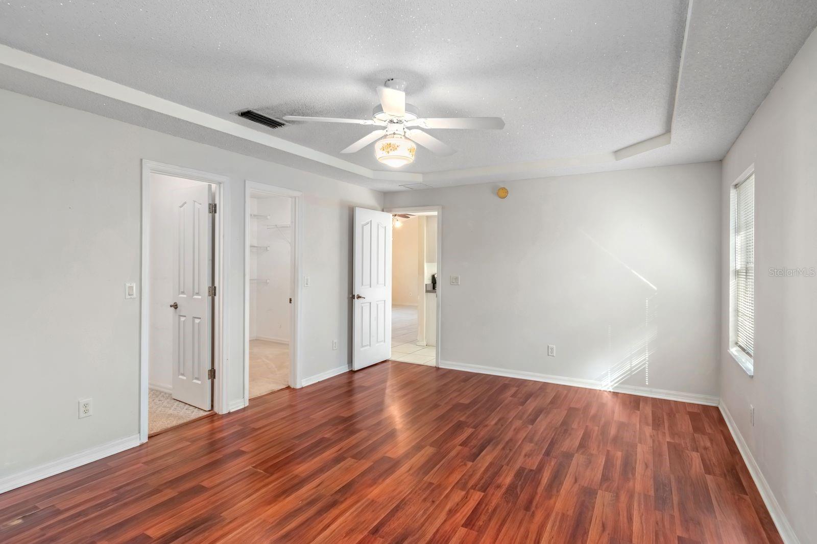 Image 23 of 47 For 10795 53rd Circle