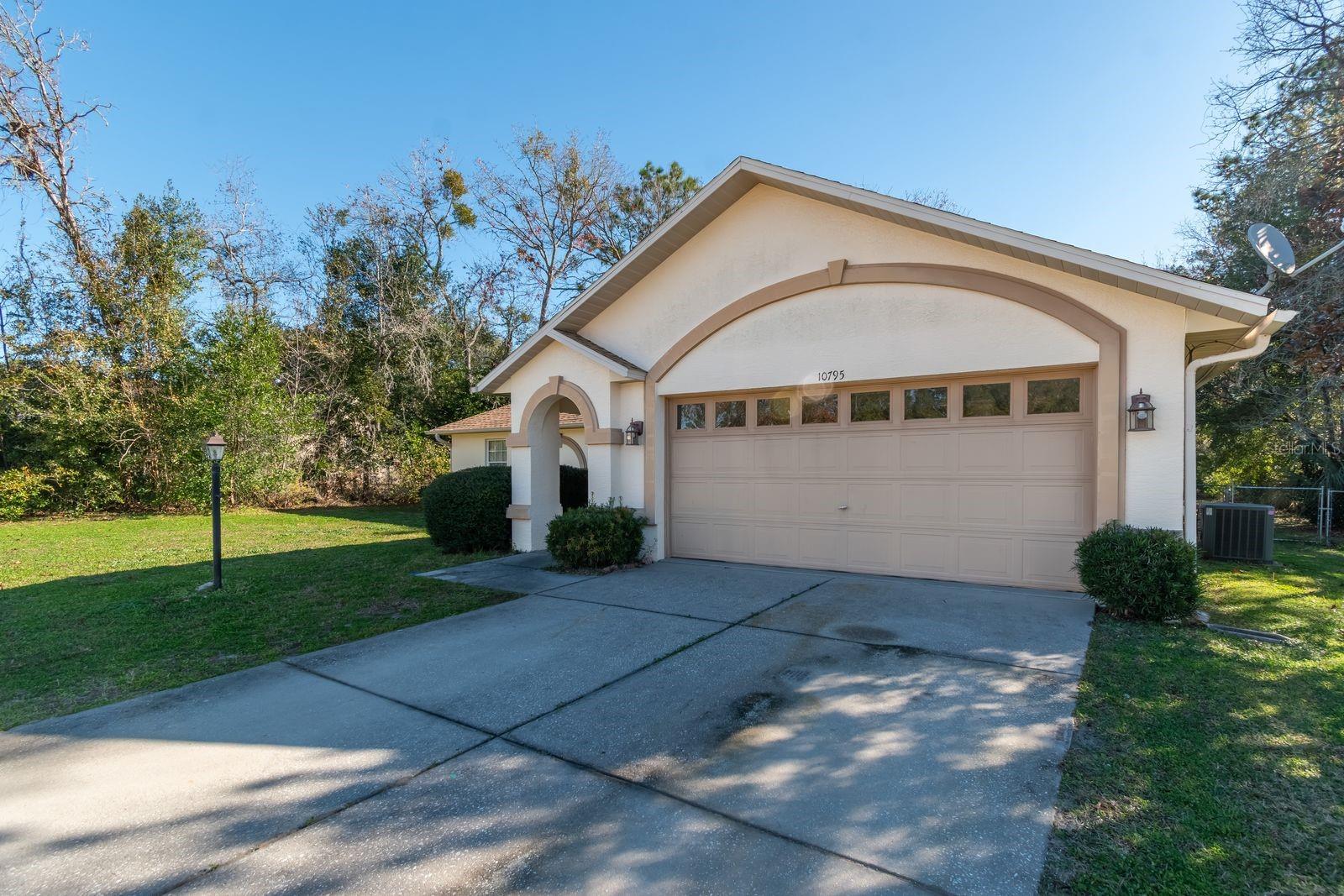 Image 6 of 47 For 10795 53rd Circle