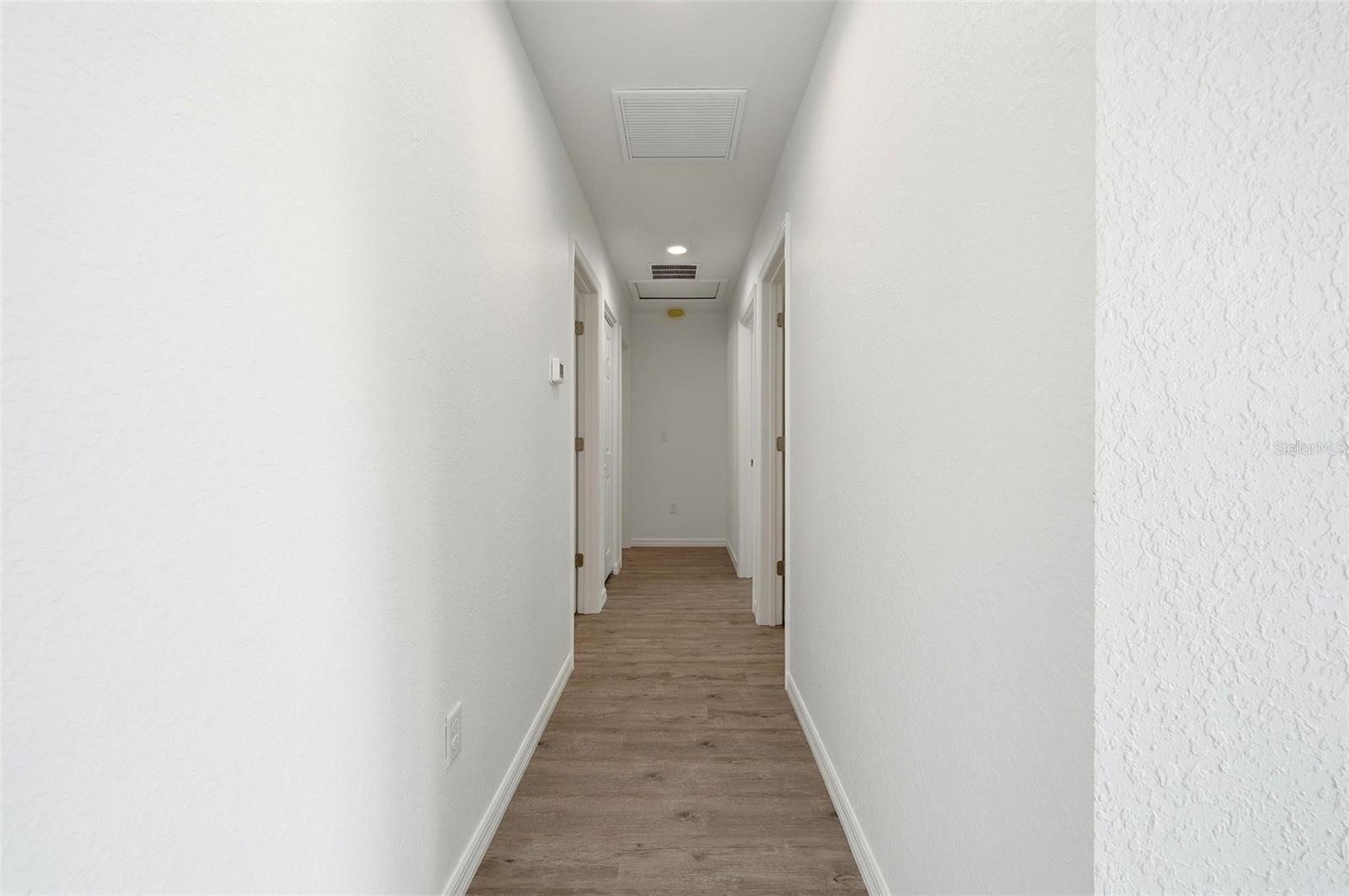 Image 18 of 47 For 16450 57th Place