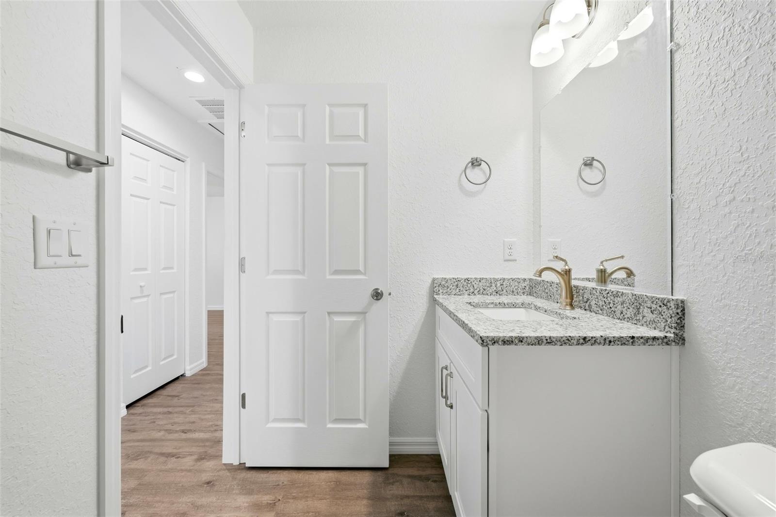 Image 28 of 47 For 16450 57th Place