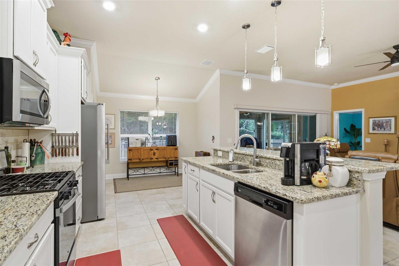 Image 10 of 43 For 3125 Canterbury Lake Drive