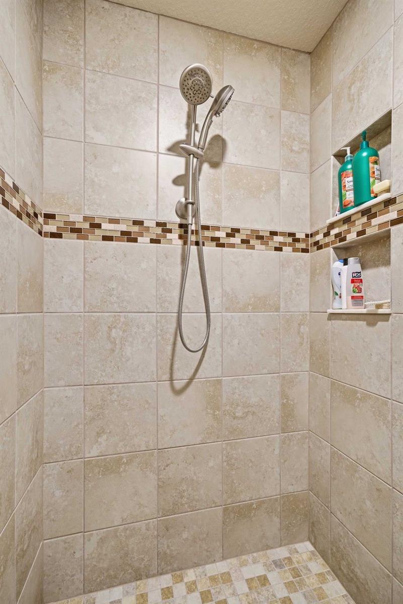 Image 22 of 43 For 3125 Canterbury Lake Drive