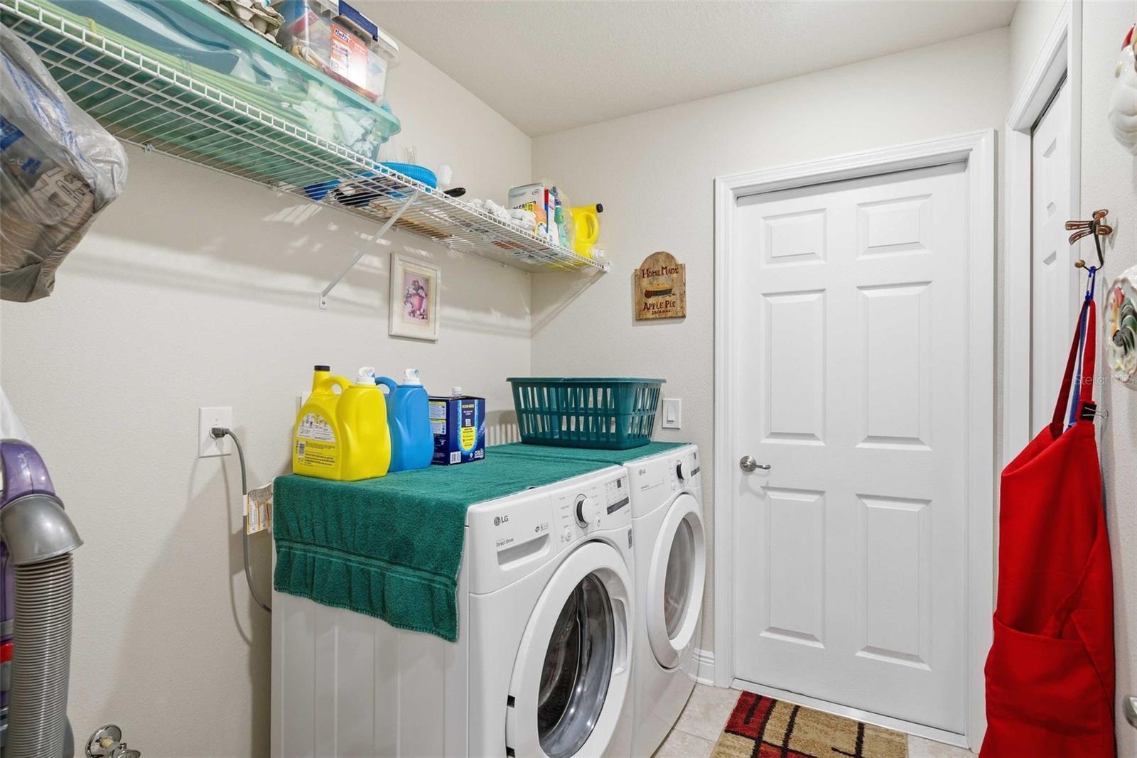 Image 27 of 43 For 3125 Canterbury Lake Drive