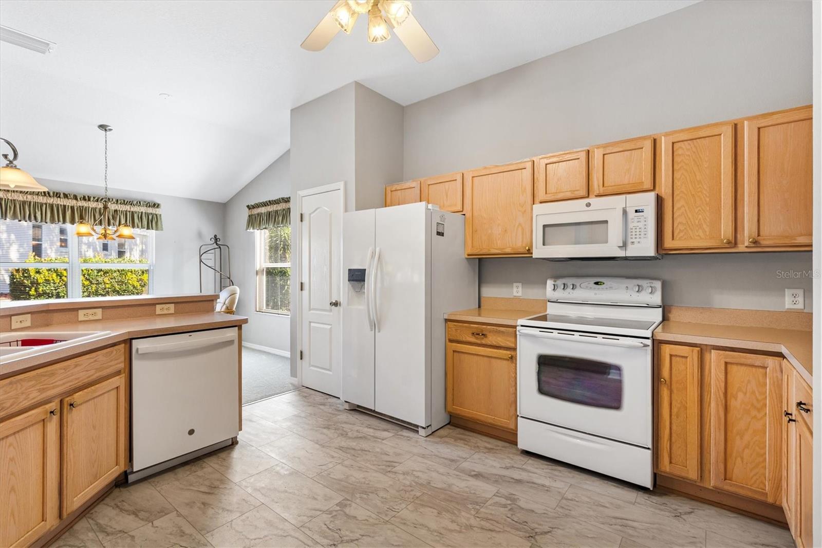 Image 9 of 26 For 9115 170th Fontaine Street