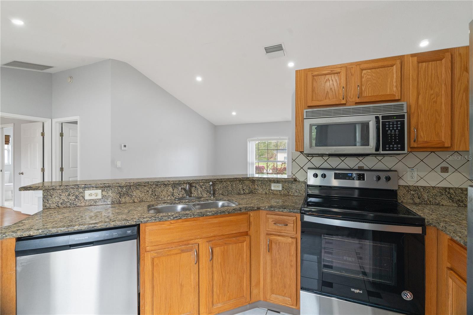 Image 10 of 36 For 17168 39th Circle