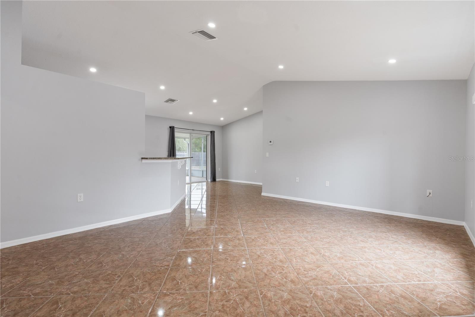 Image 4 of 36 For 17168 39th Circle