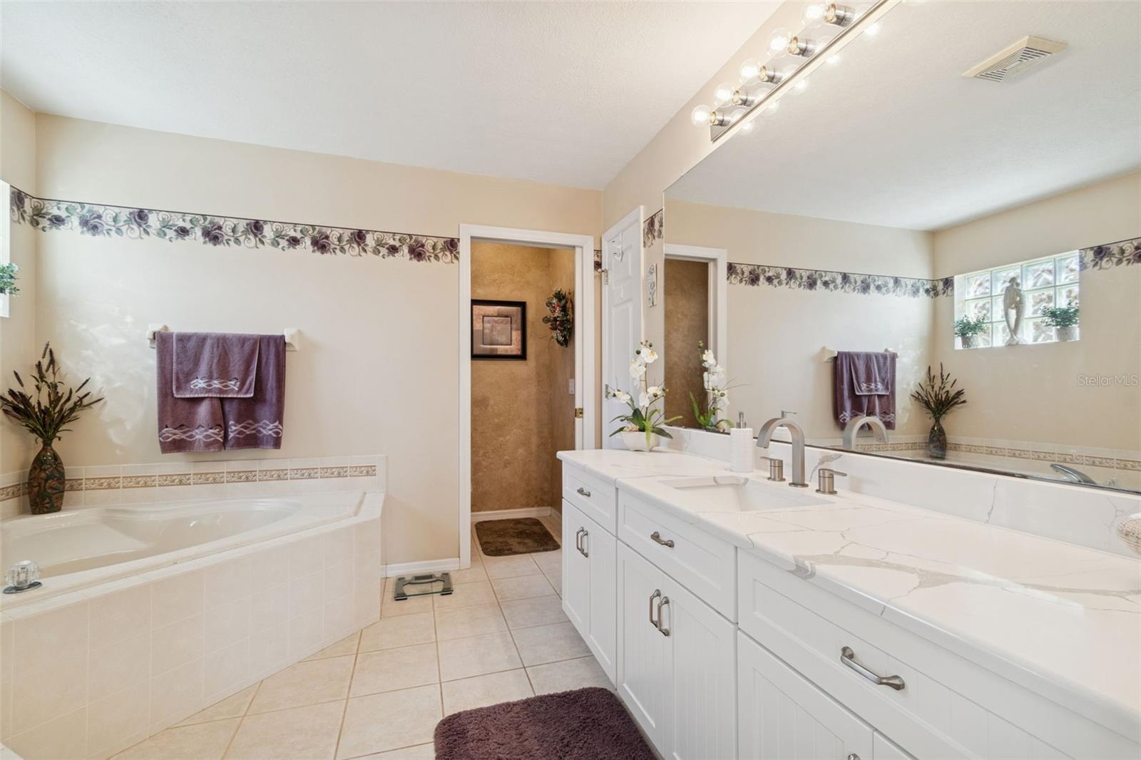 Image 20 of 38 For 3658 Arbor Lakes Drive