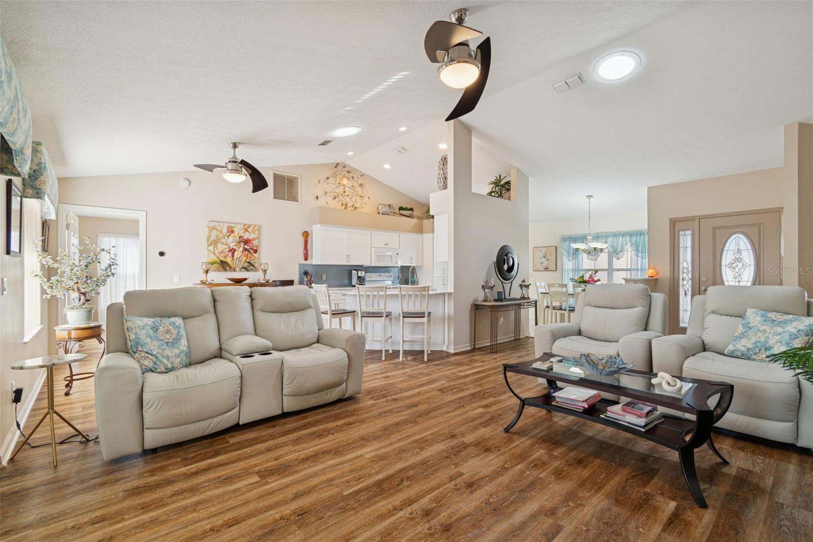 Image 5 of 38 For 3658 Arbor Lakes Drive