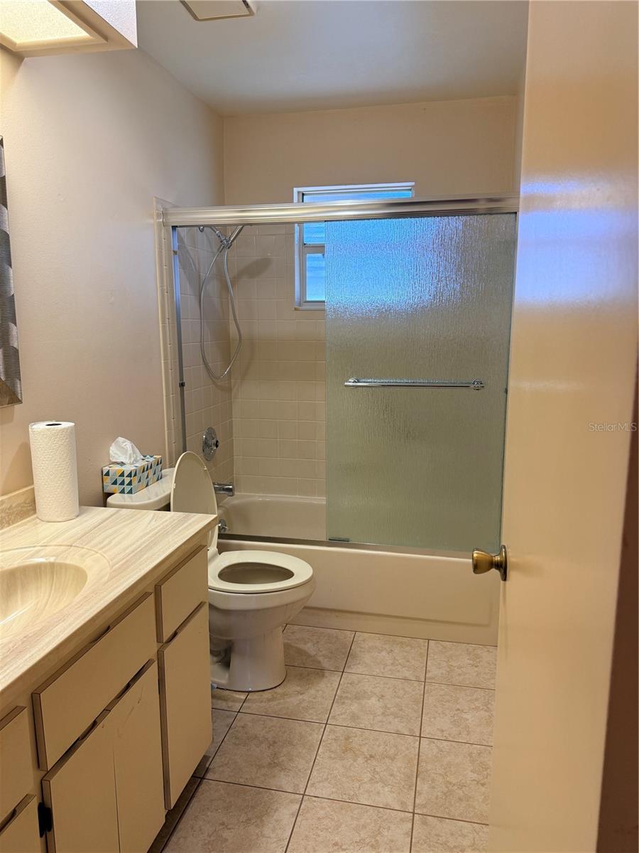 Image 5 of 9 For 1 Durness Court 1