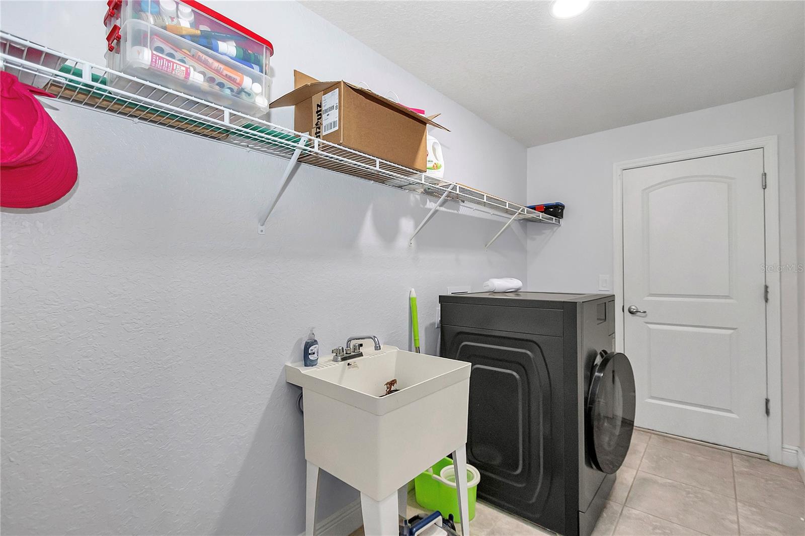 Image 27 of 33 For 25 45th Loop