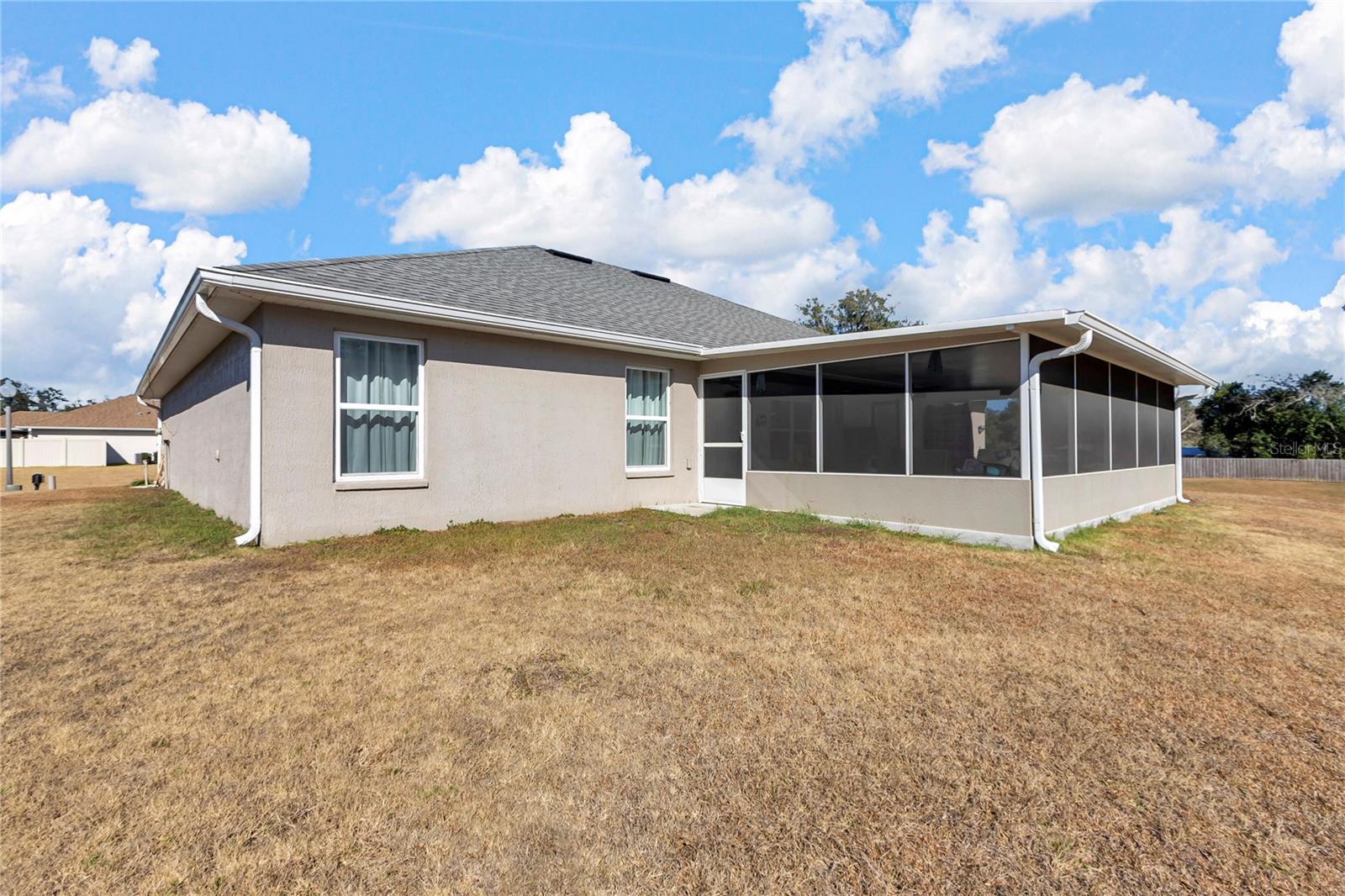 Image 32 of 33 For 25 45th Loop