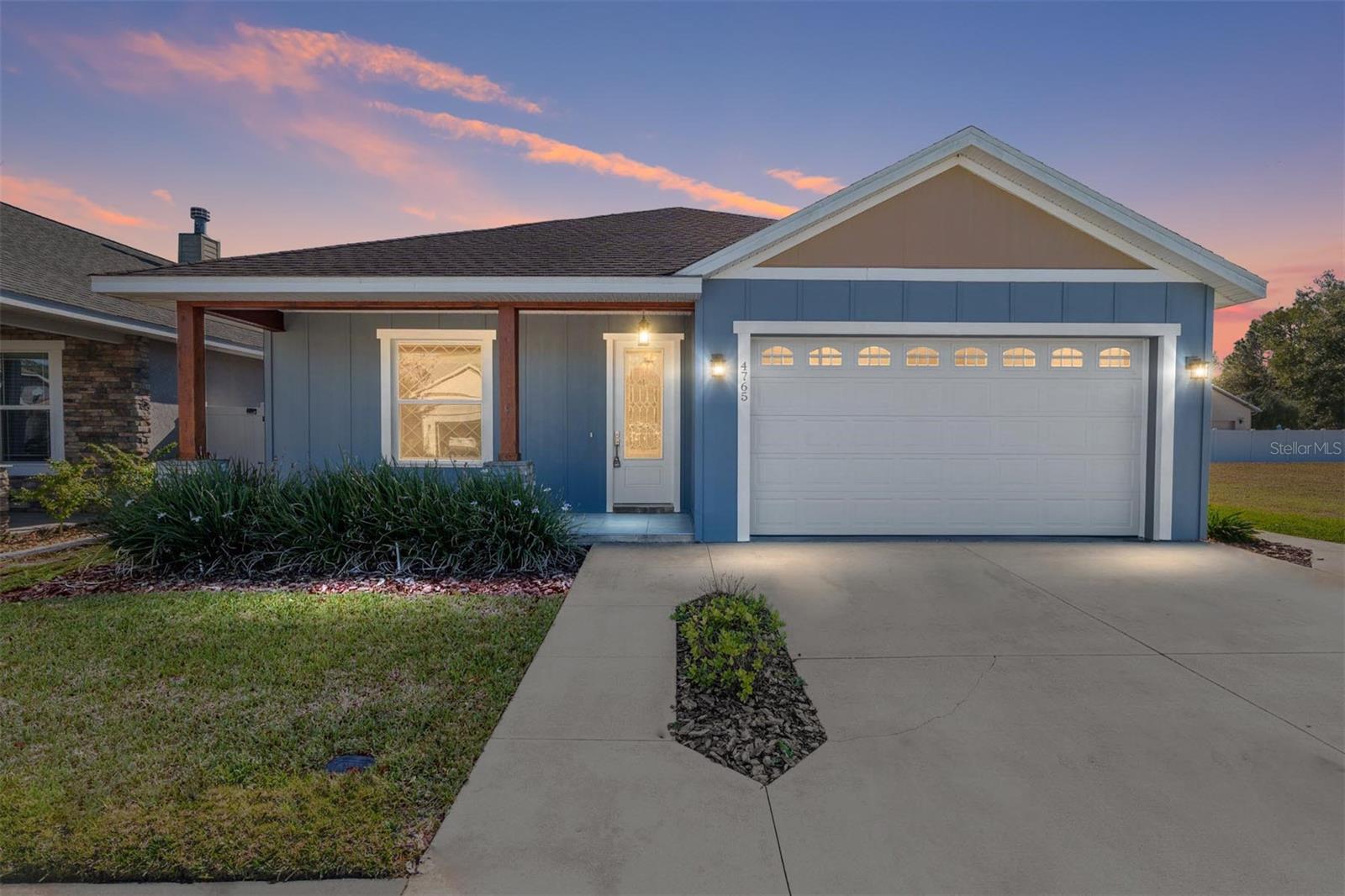 Image 2 of 24 For 4765 25th Loop