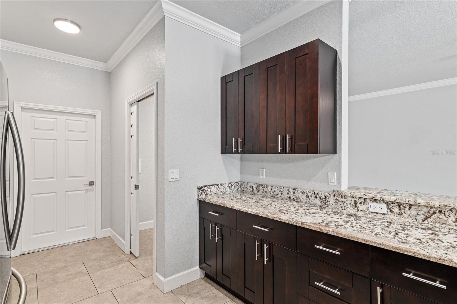 Image 20 of 24 For 4765 25th Loop