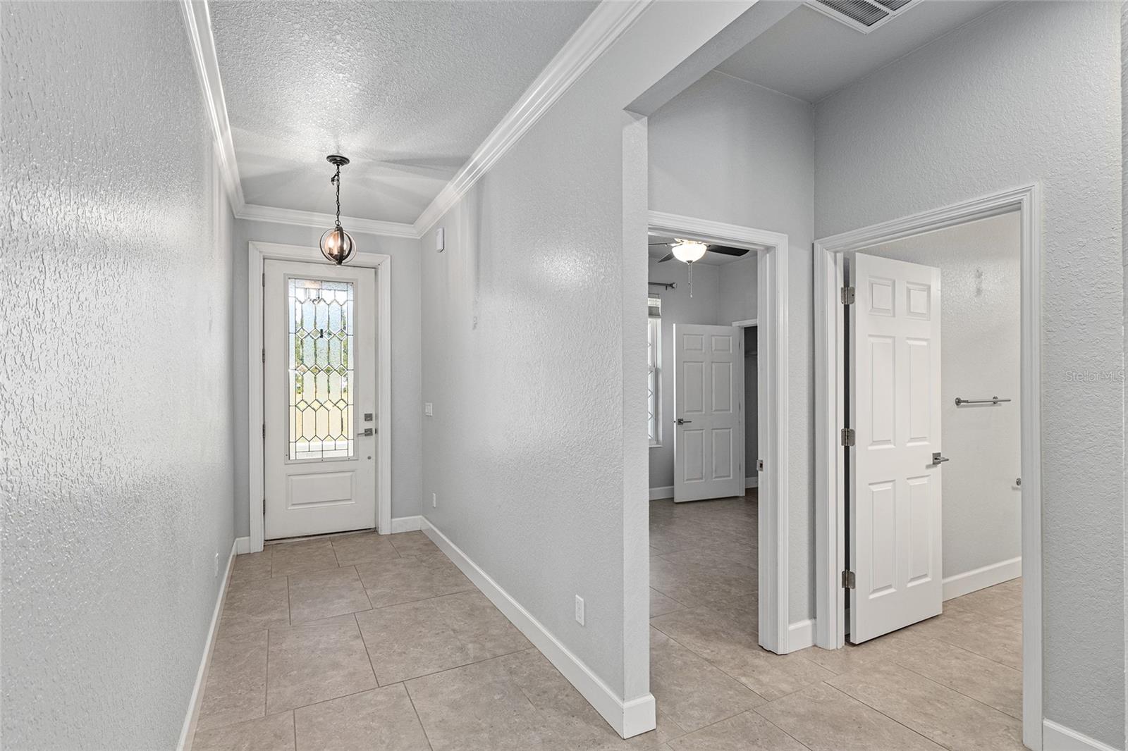 Image 6 of 24 For 4765 25th Loop