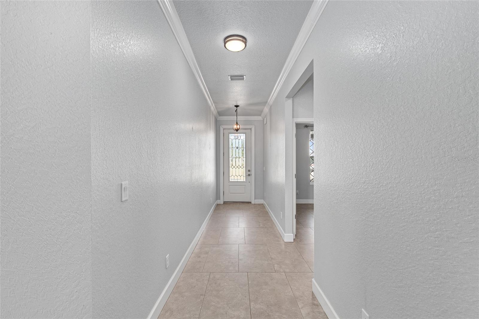 Image 7 of 24 For 4765 25th Loop