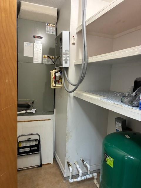 Image 18 of 69 For 20929 Audubon Avenue