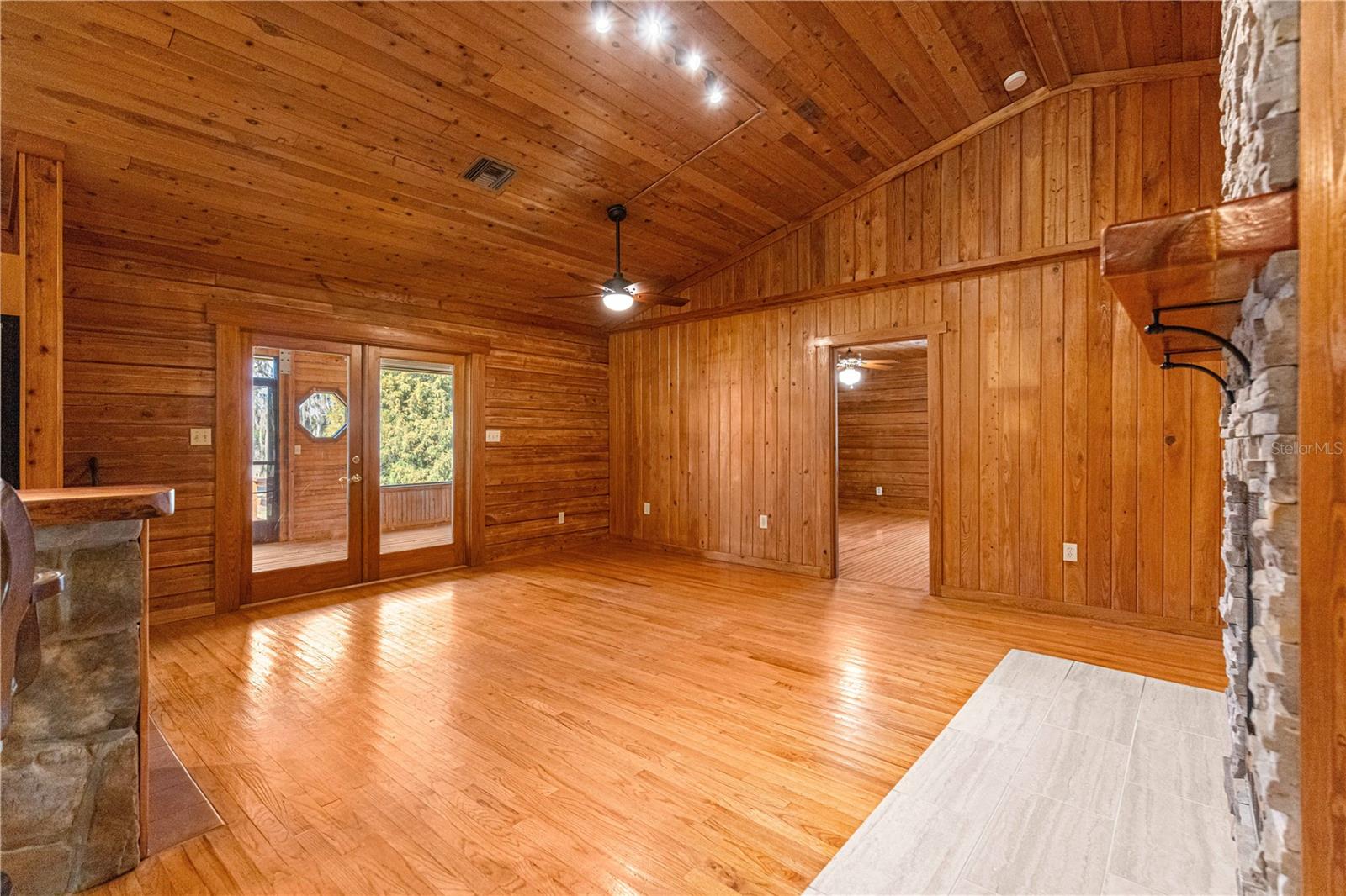 Image 31 of 83 For 9145 193 Street