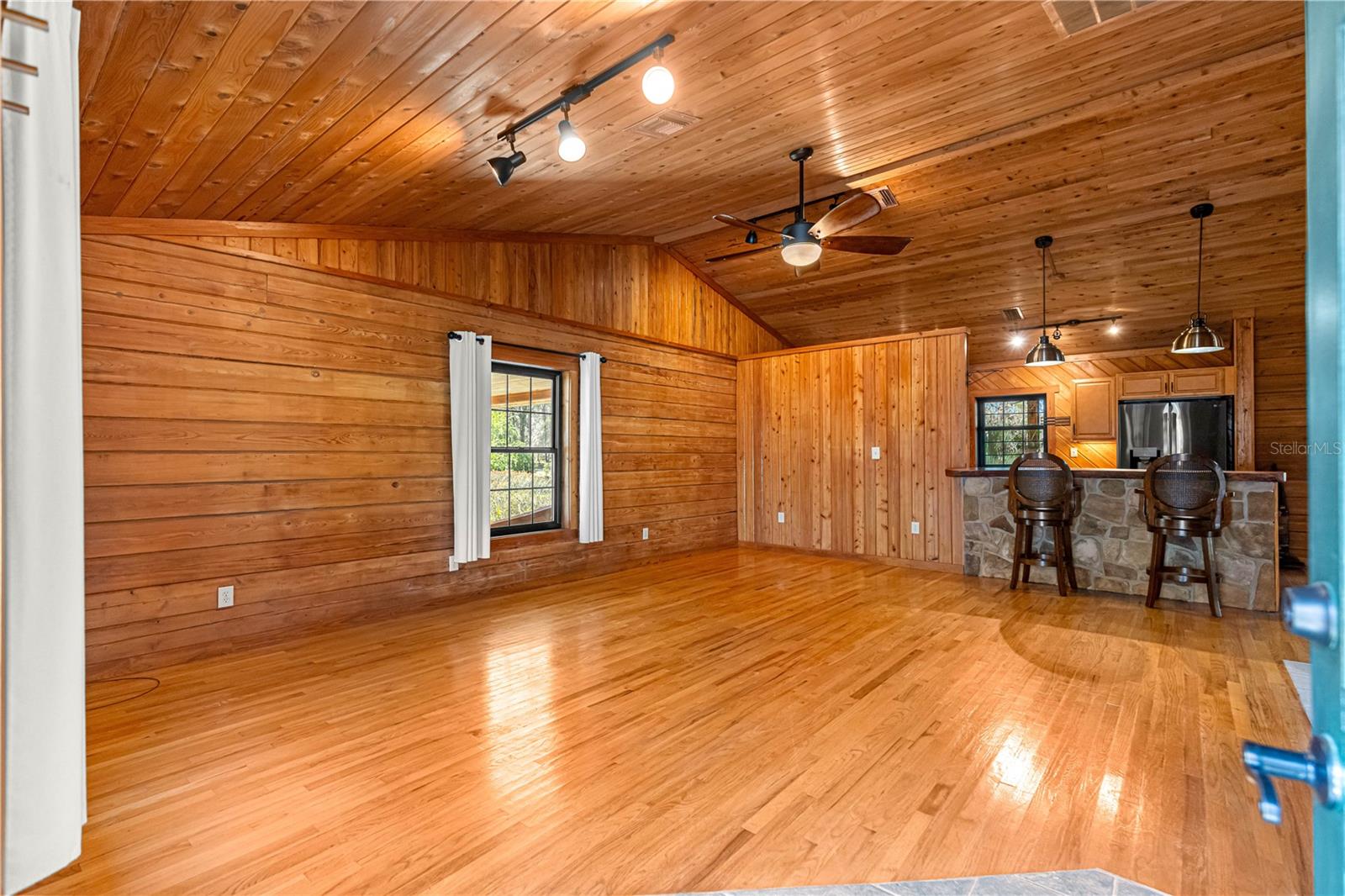 Image 38 of 83 For 9145 193 Street