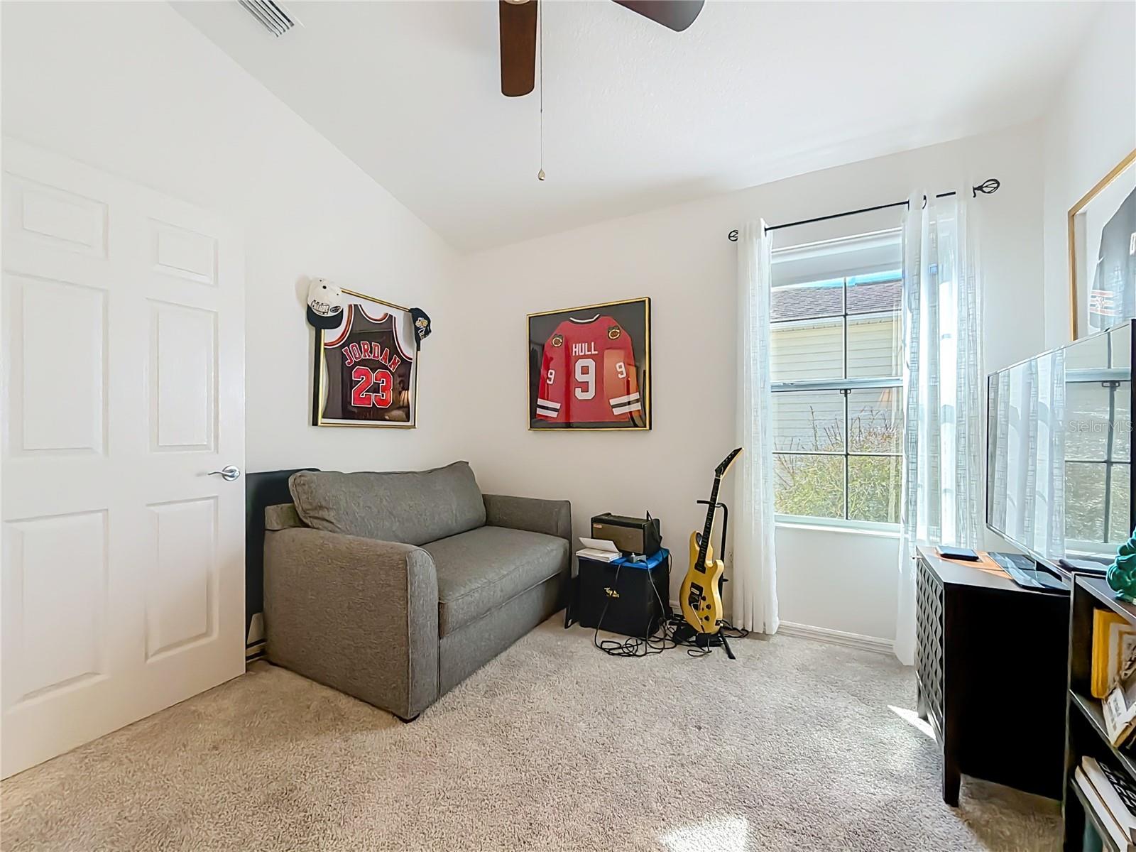 Image 22 of 37 For 3435 Inverary Avenue W