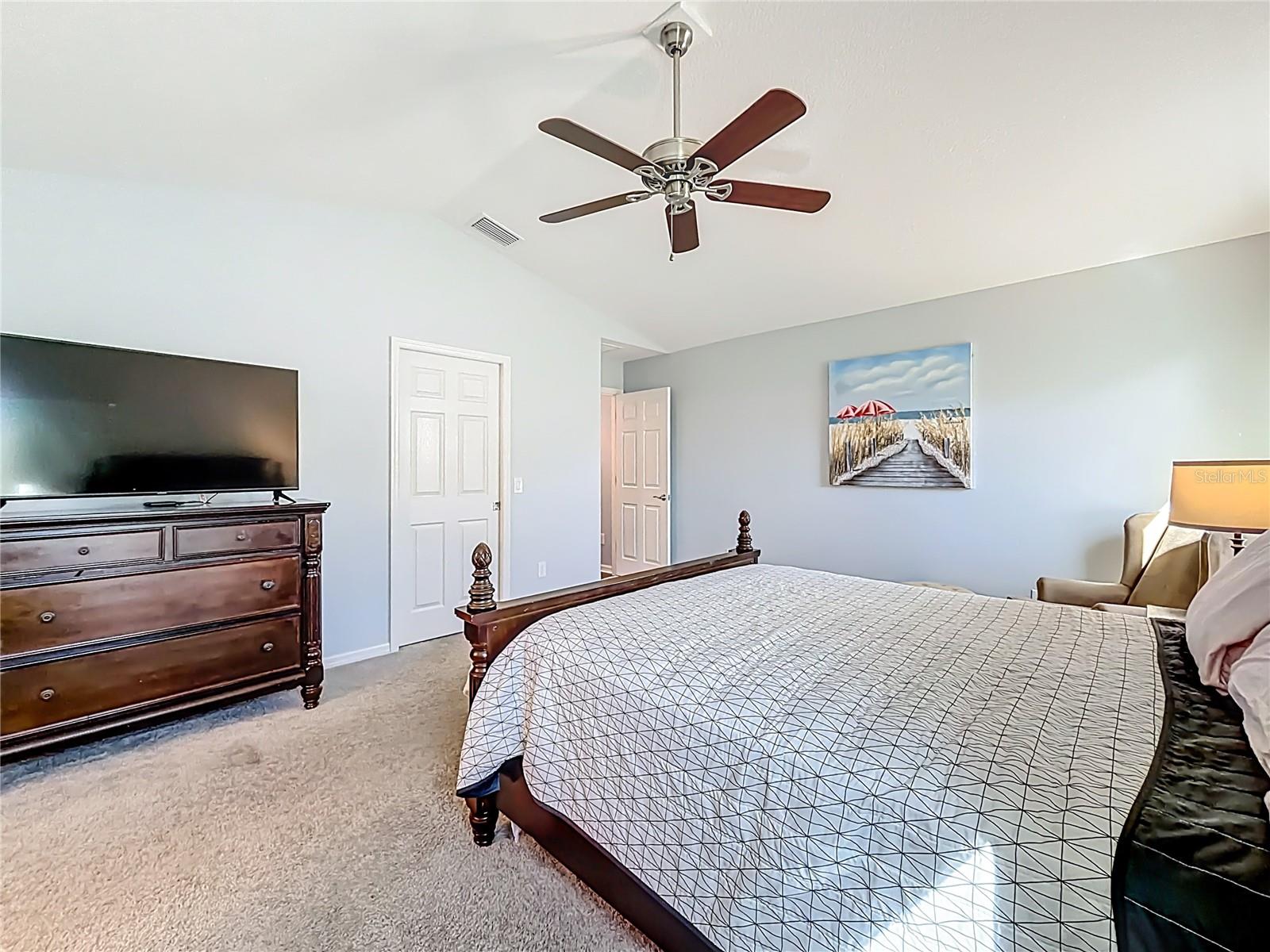 Image 29 of 37 For 3435 Inverary Avenue W