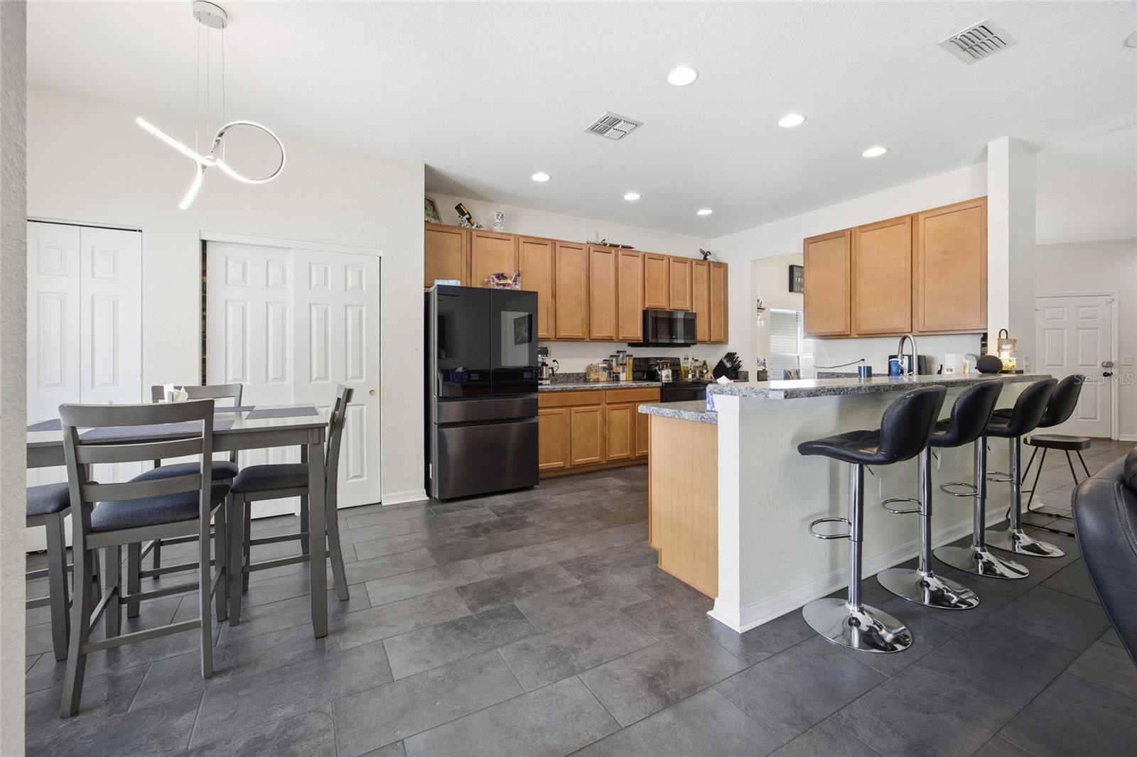 Image 13 of 41 For 4913 122nd Avenue