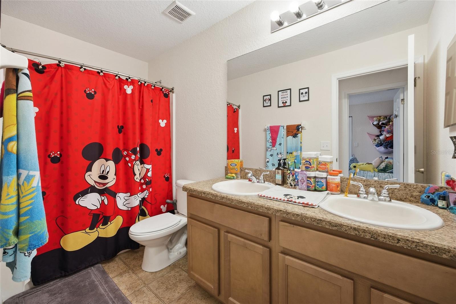 Image 21 of 41 For 4913 122nd Avenue