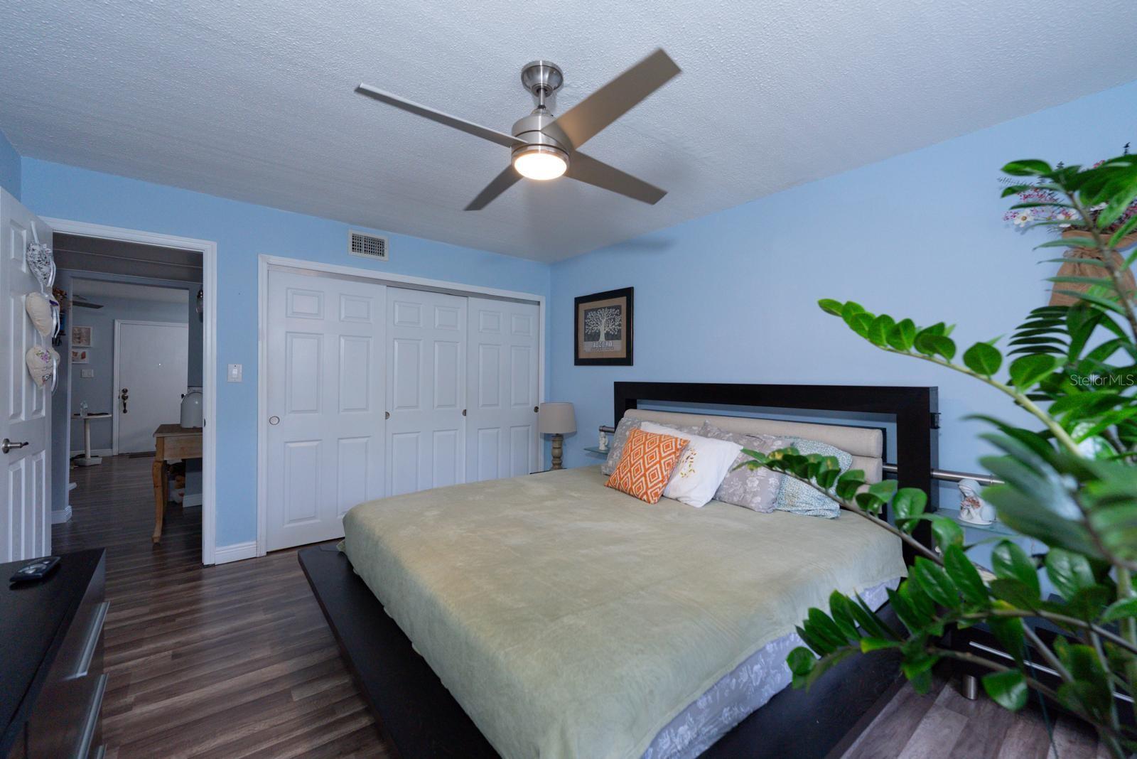 Image 12 of 27 For 2433 7th Street 2