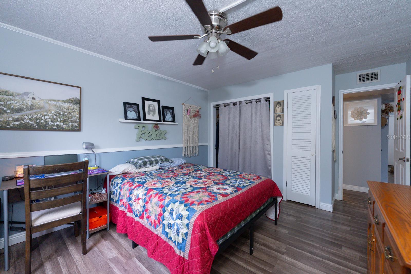 Image 13 of 27 For 2433 7th Street 2